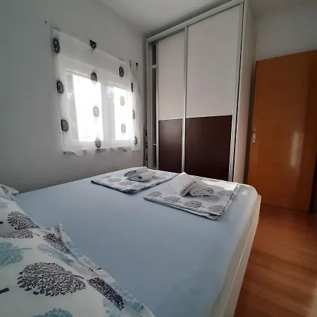 Апартаменты Maja Podstrana-split *