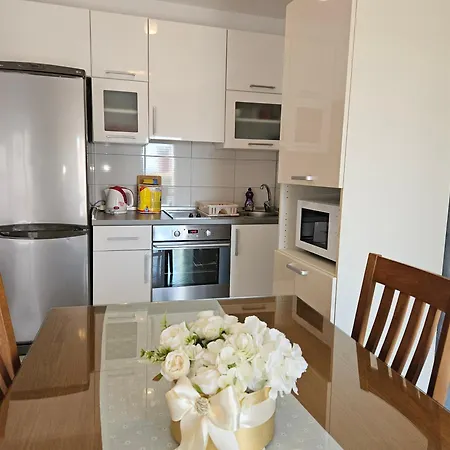 Maja Podstrana-split * Podstrana