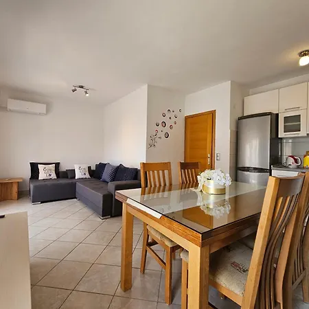 Apartment Maja Podstrana-split *