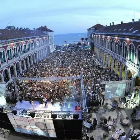 Maja Podstrana-split Apartament