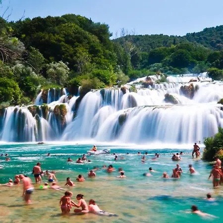 Apartment Maja Podstrana-split