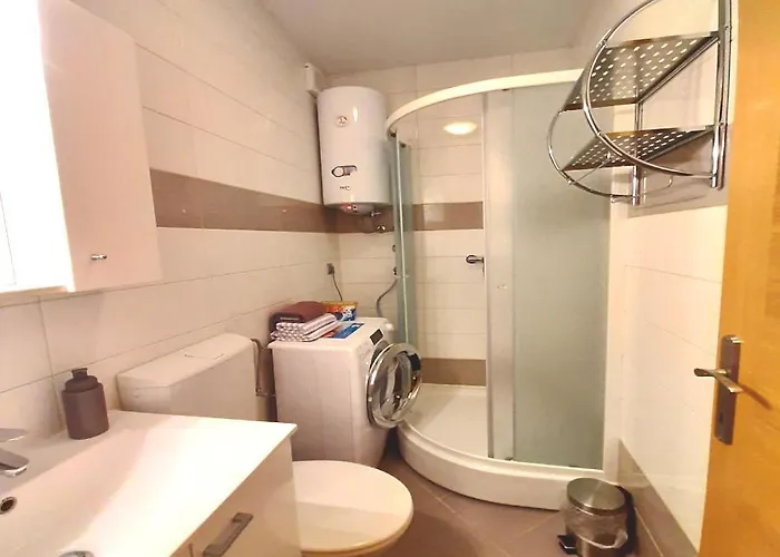 Maja Podstrana-split شقة